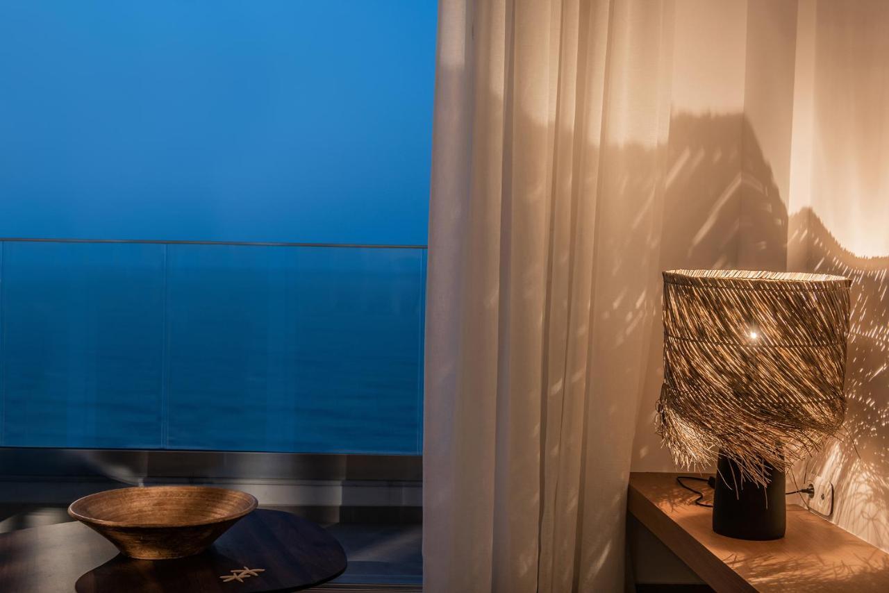 Khroma Luxury Suite 1 Beach Front Apartment Hersonissos  Exterior foto