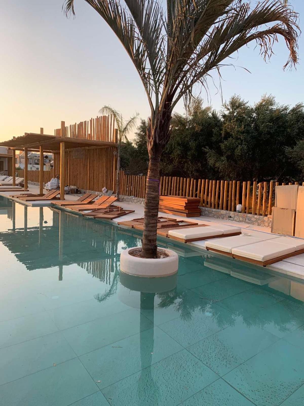 Khroma Luxury Suite 1 Beach Front Apartment Hersonissos  Exterior foto